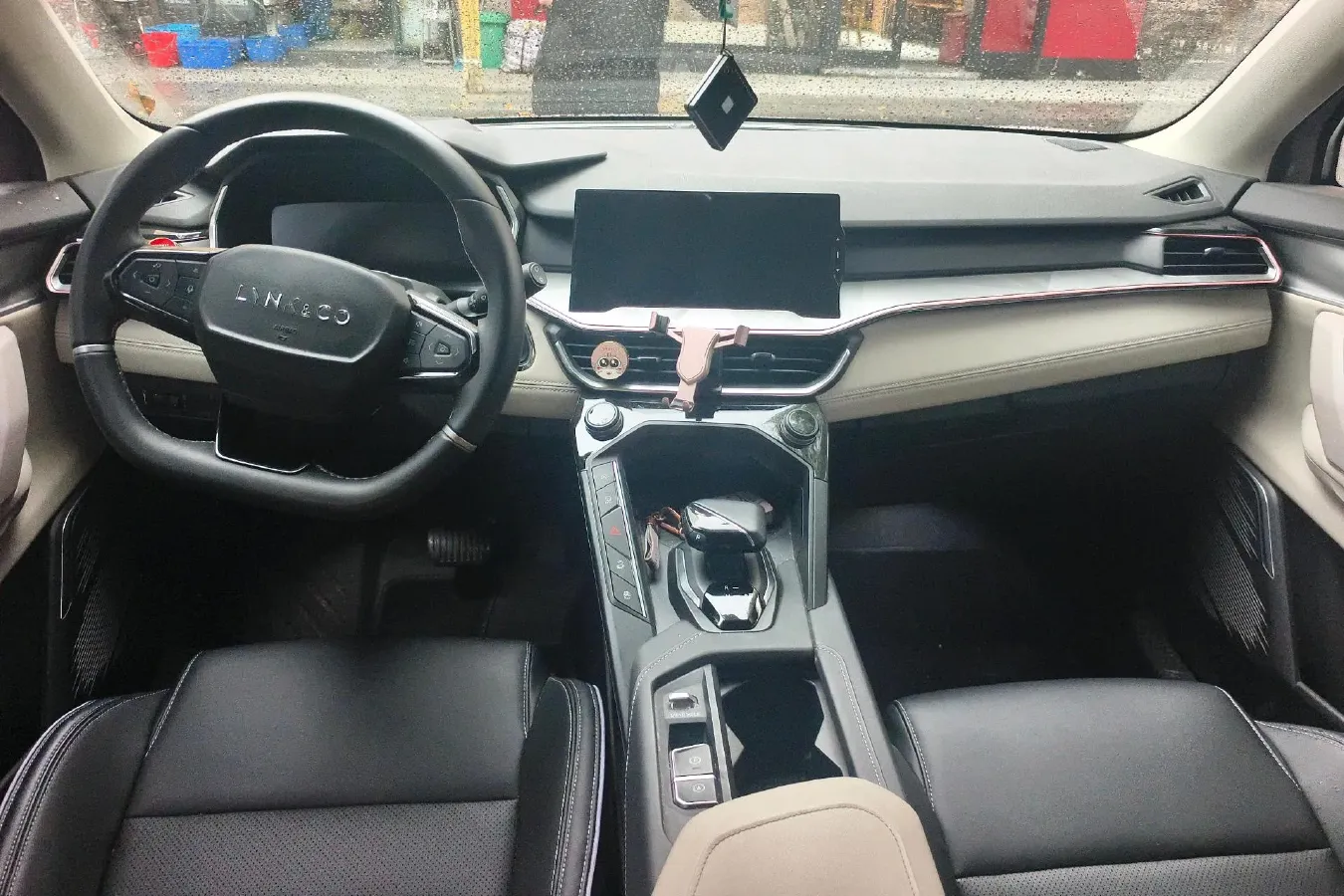 2022 Ruichi Auto EC71 BEV 50.232KWH,autocango,china used car exporter,china ev exporter,chinese used car exporter,chinese used ev exporter