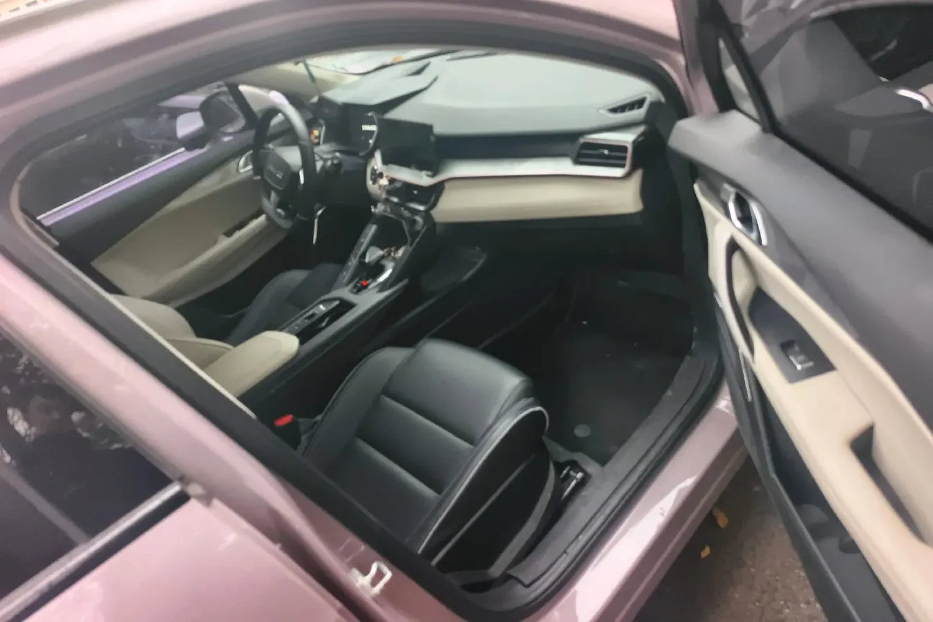 2022 Ruichi Auto EC71 BEV 50.232KWH,autocango,china used car exporter,china ev exporter,chinese used car exporter,chinese used ev exporter