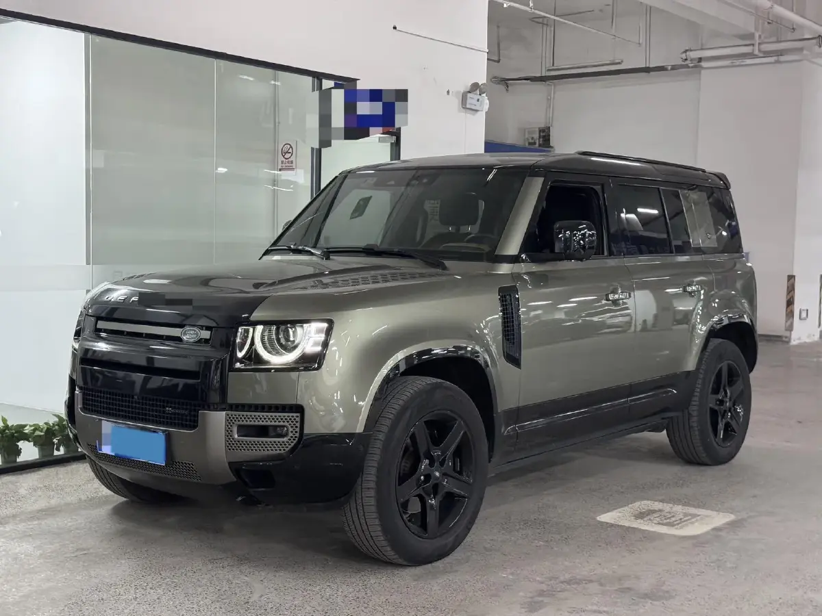 2023 Land Rover Defender 3.0T 400HP L6 8AT