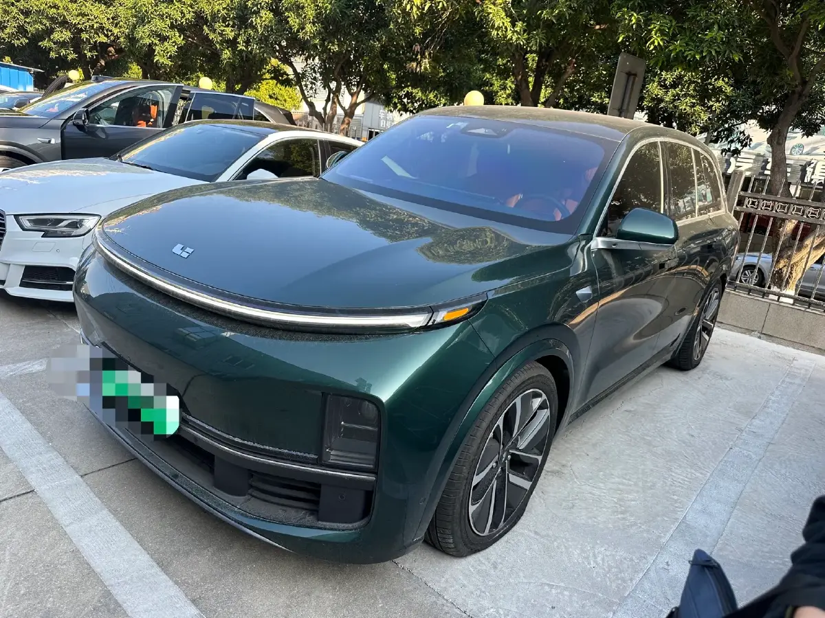 2023 Li L8 Range Extended 154HP REEV 40.9KWH