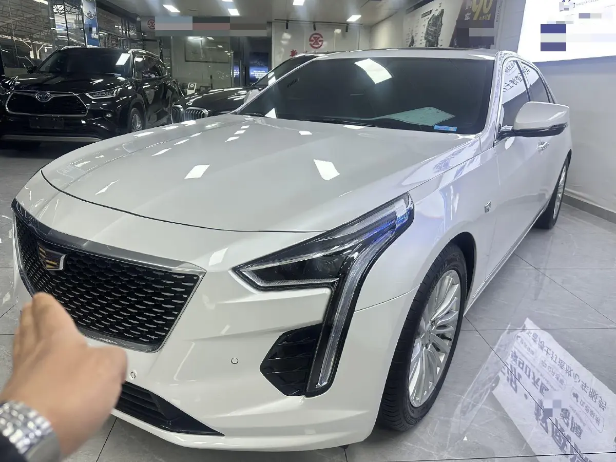 2022 Cadillac CT6 2.0T 237HP L4 10AT