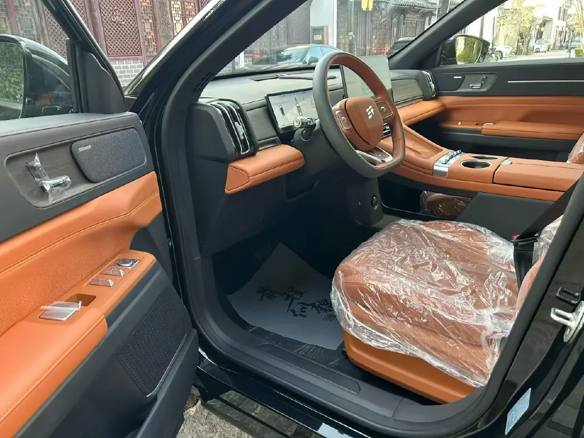 2025 Jetour X70 PLUS C-DM 1.5T 156HP L4 2DHT PHEV,autocango,china used car exporter,china ev exporter,chinese used car exporter,chinese used ev exporter