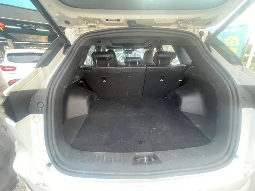 2023 Venucia VX6 BEV 62KWH,autocango,china used car exporter,china ev exporter,chinese used car exporter,chinese used ev exporter