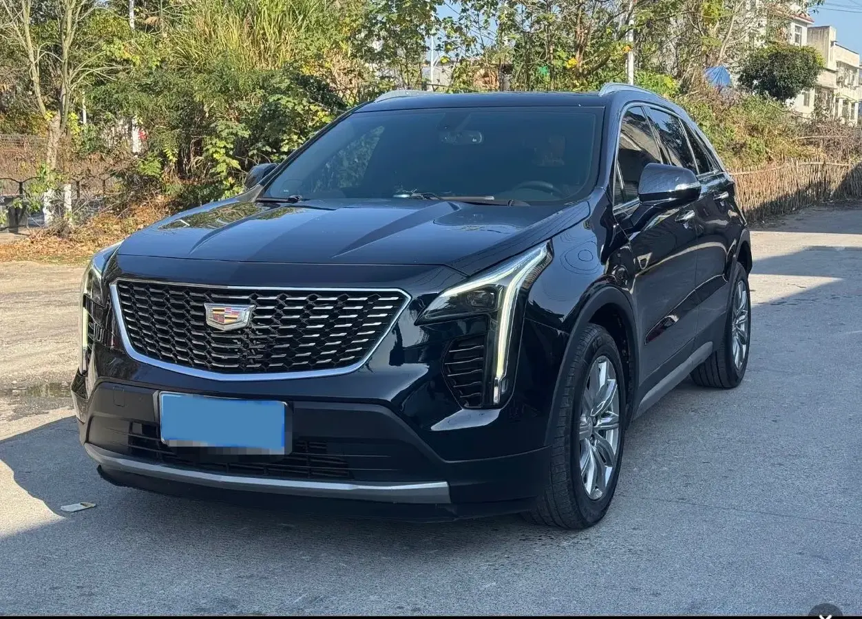 2020 Cadillac XT4 2.0T 241HP L4 9AT