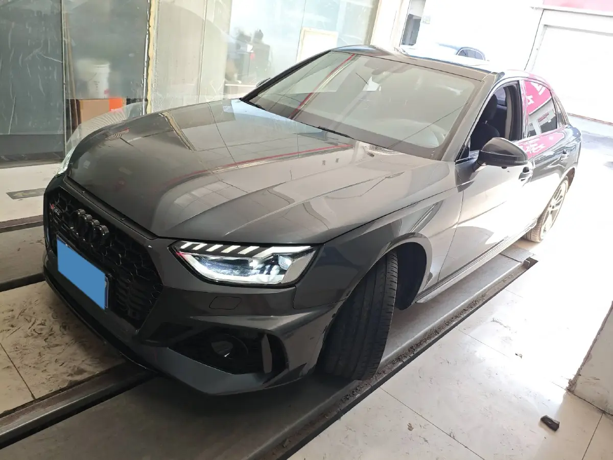 2020 Audi A4L 2.0T 190HP L4 7DCT