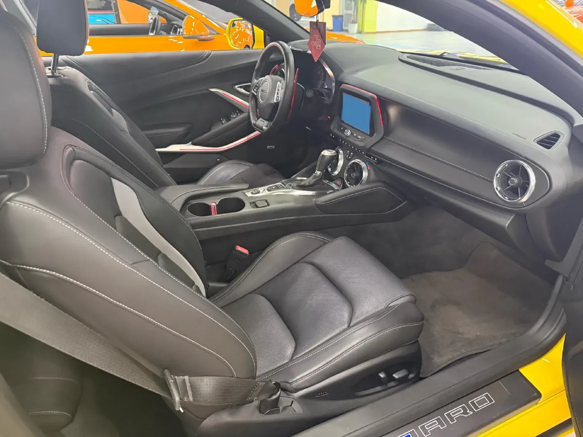 2017 Chevrolet Camaro 2.0T 275HP L4 8AT,autocango,china used car exporter,china ev exporter,chinese used car exporter,chinese used ev exporter