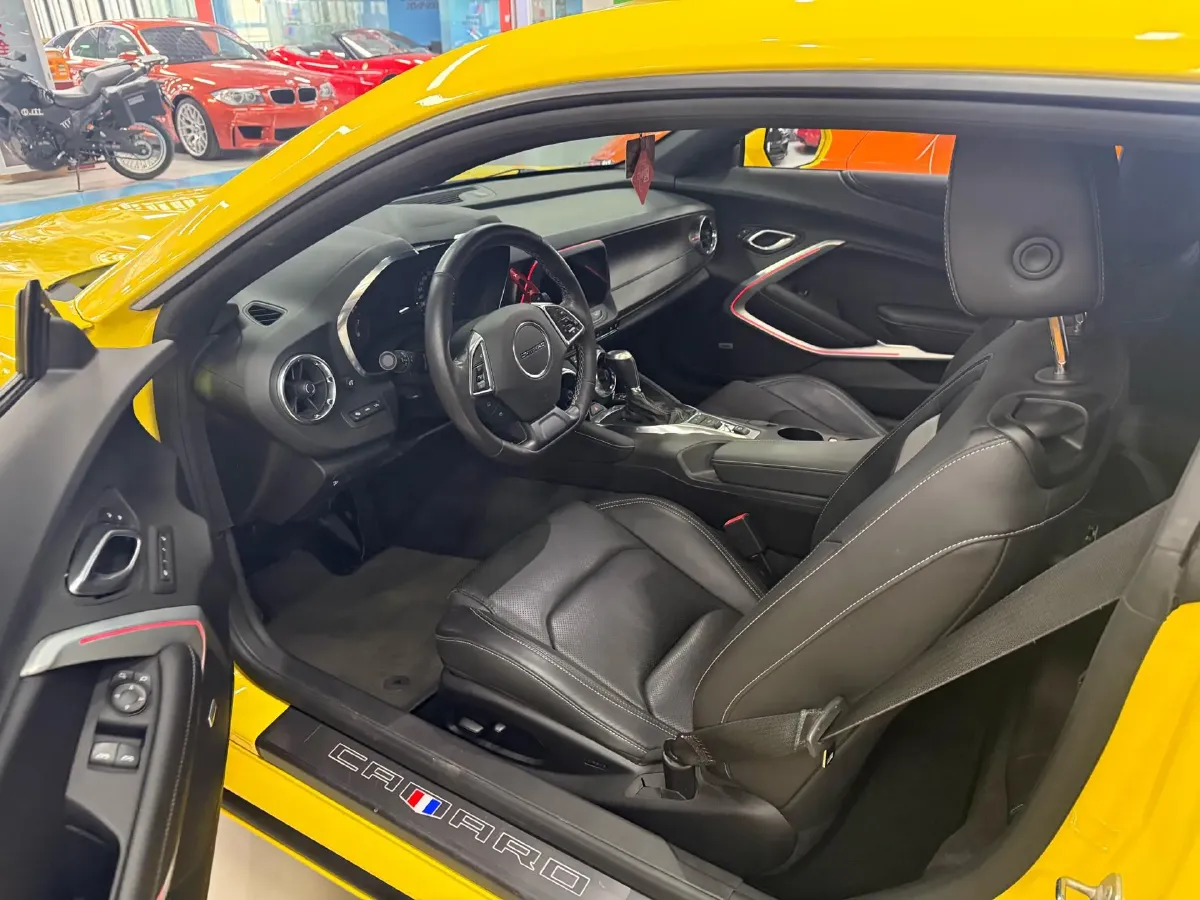 2017 Chevrolet Camaro 2.0T 275HP L4 8AT,autocango,china used car exporter,china ev exporter,chinese used car exporter,chinese used ev exporter