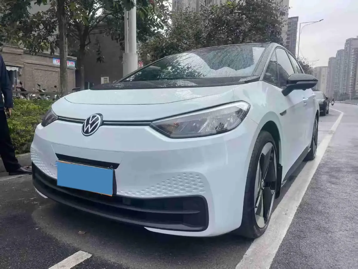 2023 Volkswagen ID.3 BEV 52.8KWH