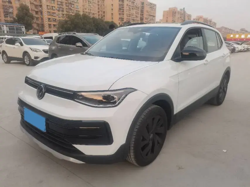 2025 Volkswagen Tharu 1.5L 110HP L4 6AT