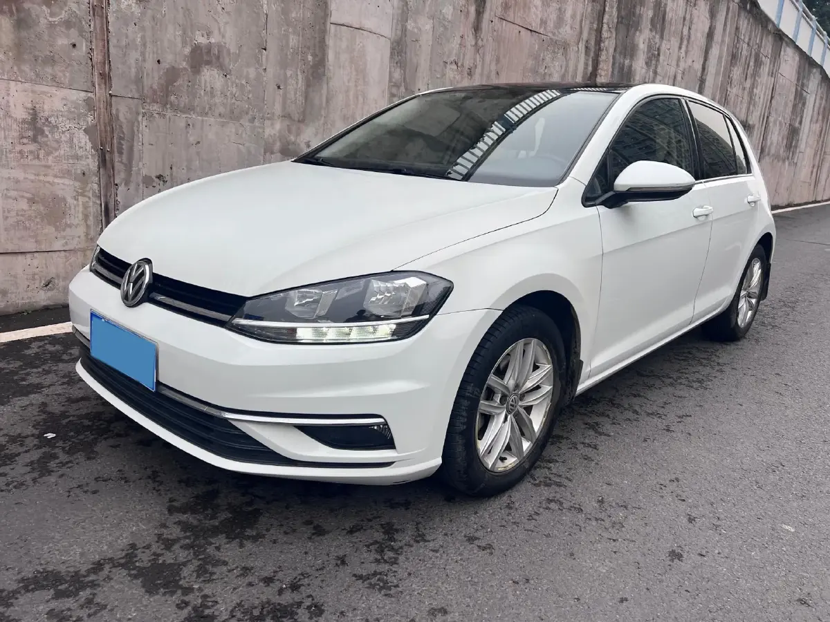 2018 Volkswagen Golf 1.6L 110HP L4 6AT