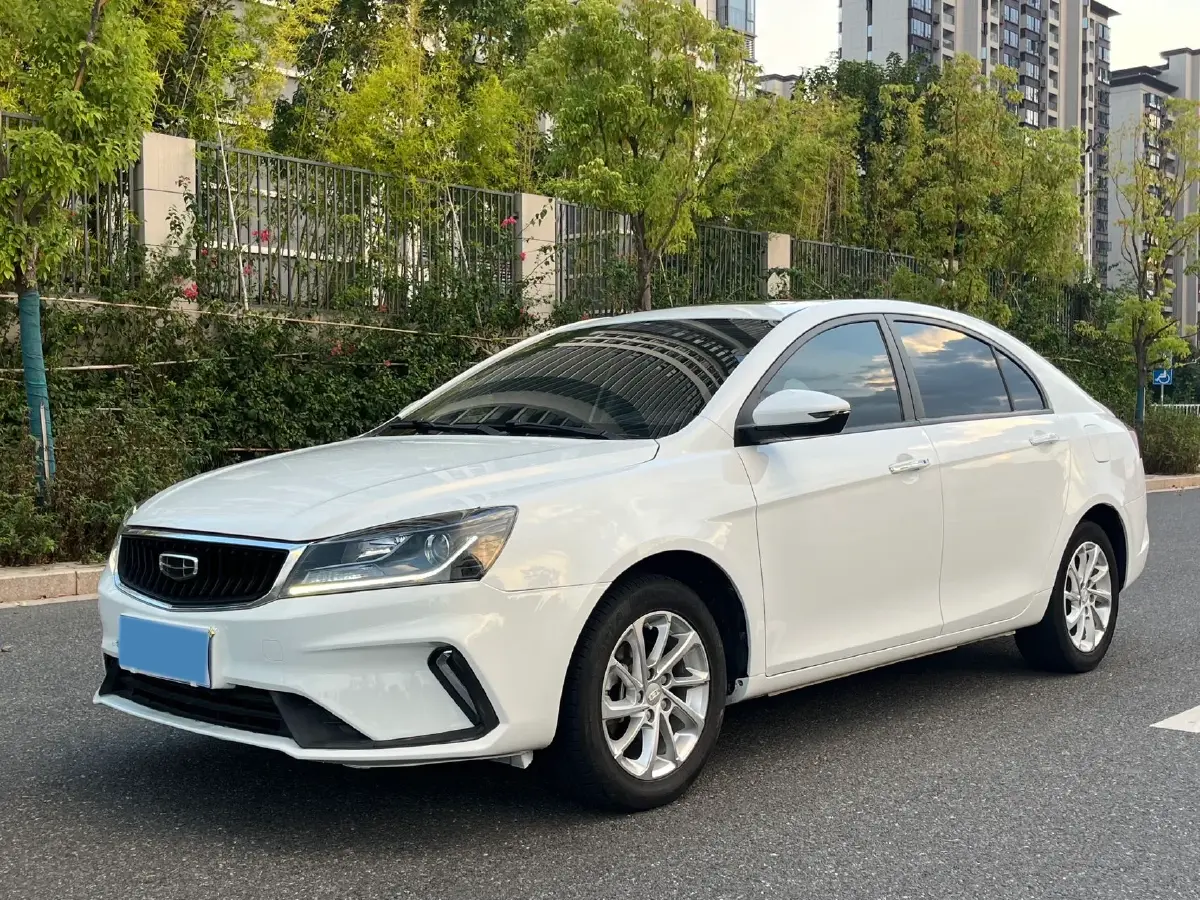 2021 BaoJun 530 1.5T 147HP L4 CVT