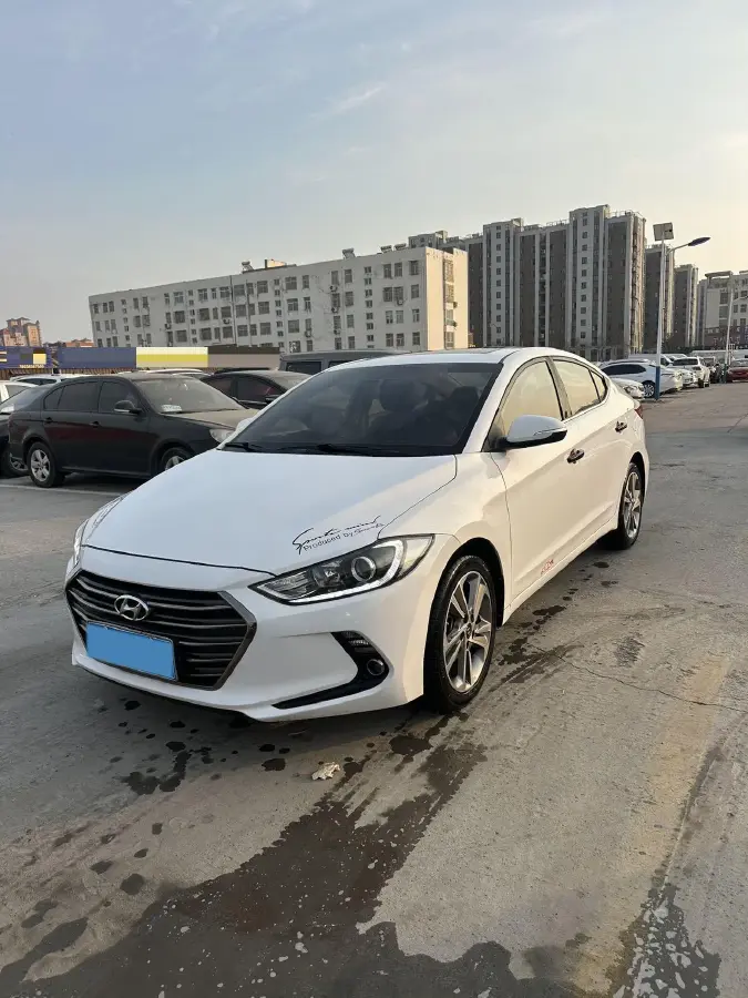 2016 Hyundai Elantra 1.6L 130HP L4 6AT