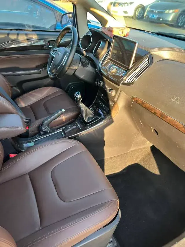 2017 LiFan XuanLang 1.8L 133HP L4 5MT,autocango,china used car exporter,china ev exporter,chinese used car exporter,chinese used ev exporter