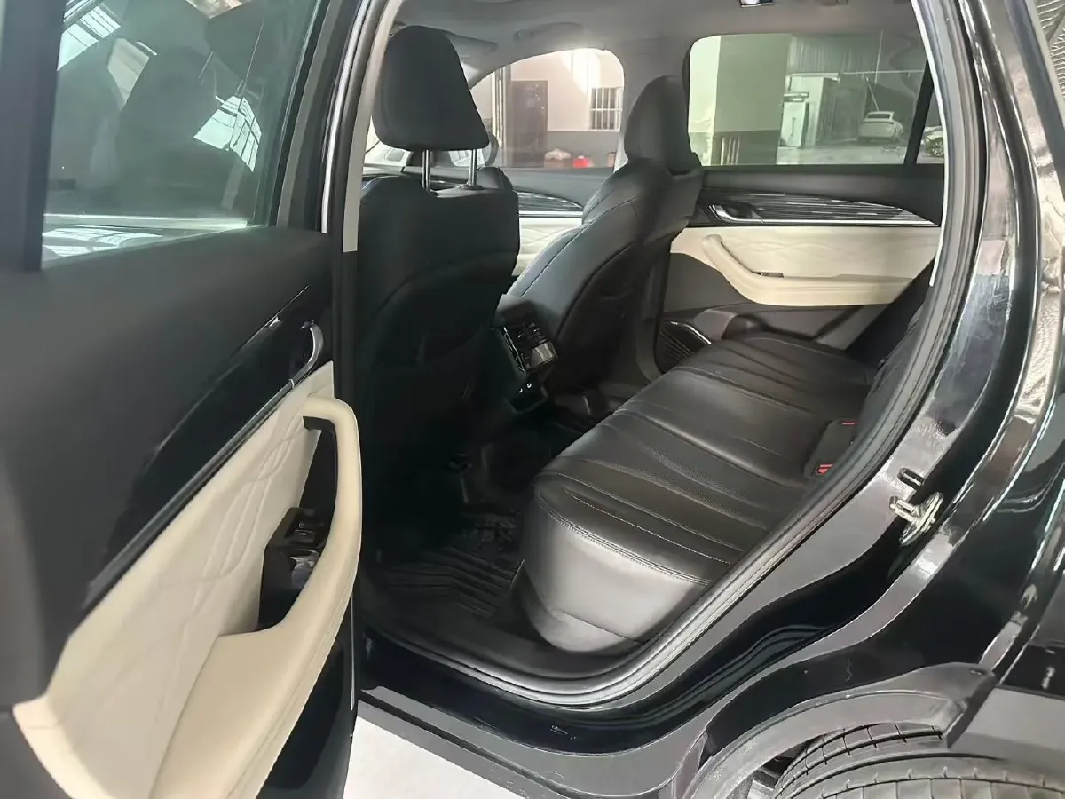 2023 Geely Monjaro 2.0T 238HP L4 8AT,autocango,china used car exporter,china ev exporter,chinese used car exporter,chinese used ev exporter