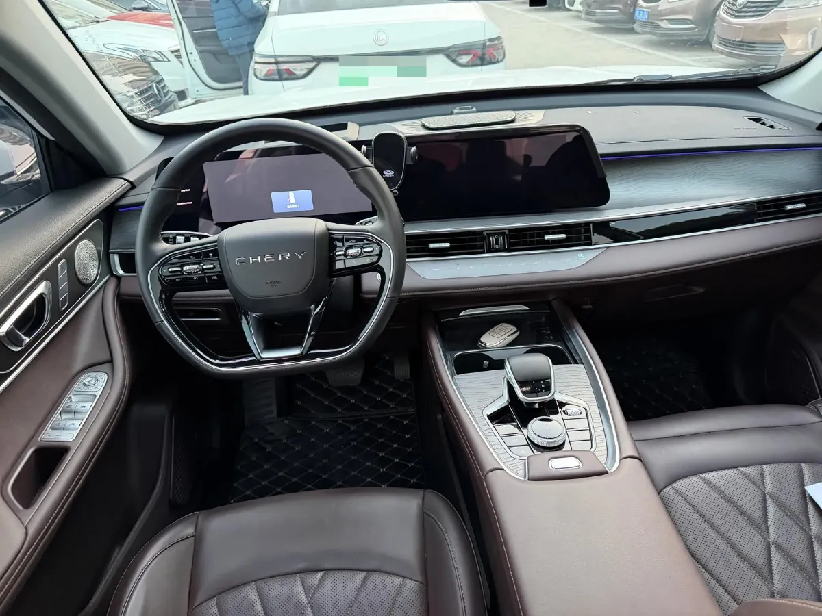 2024 Chery Tiggo 8 Plus 2.0T 254HP L4 7DCT,autocango,china used car exporter,china ev exporter,chinese used car exporter,chinese used ev exporter