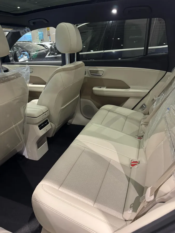 2025 Toyota BZ3X BEV 58.37KWH,autocango,china used car exporter,china ev exporter,chinese used car exporter,chinese used ev exporter