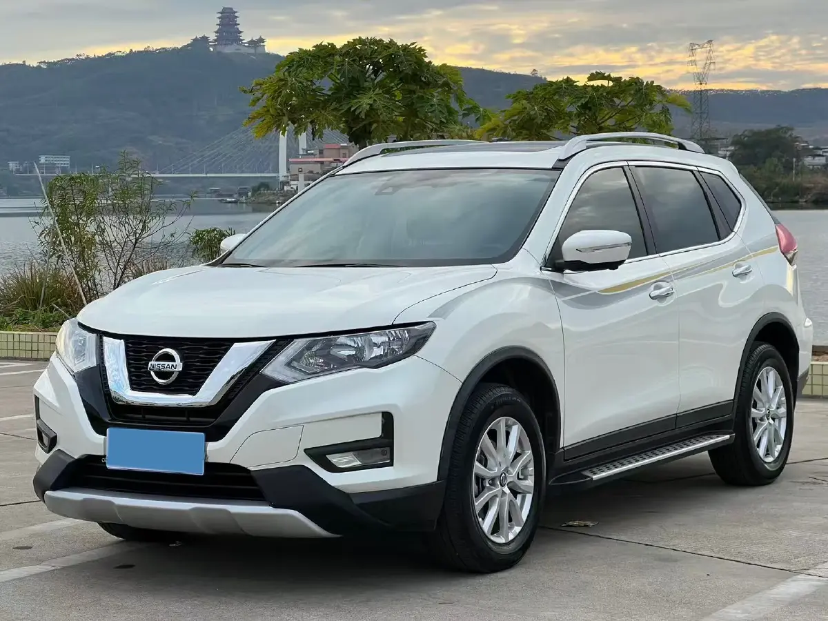 2020 Nissan X-Trail 2.0L 154HP L4 CVT