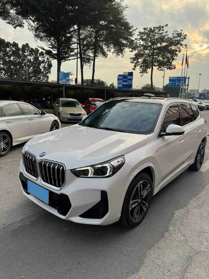 2023 BMW X1 2.0T 204HP L4 7DCT,autocango,china used car exporter,china ev exporter,chinese used car exporter,chinese used ev exporter