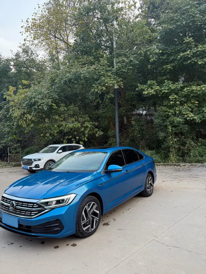 2023 Volkswagen Sagitar 1.4T 150HP L4 7DCT