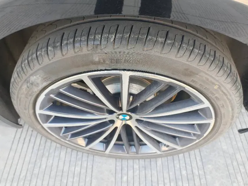 2023 BMW 5 Series 2.0T 245HP L4 8AT,autocango,china used car exporter,china ev exporter,chinese used car exporter,chinese used ev exporter