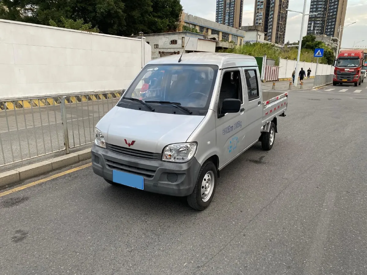 2023 WuLing ZhiGuang Mini Truck 1.5L 102HP L4 5MT,autocango,china used car exporter,china ev exporter,chinese used car exporter,chinese used ev exporter