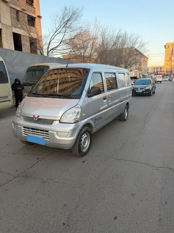 2019 WuLing RongGuang 1.5L 107HP L4 5MT