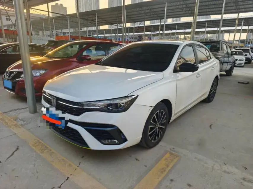 2021 Roewe i5 1.5L 120HP L4 CVT