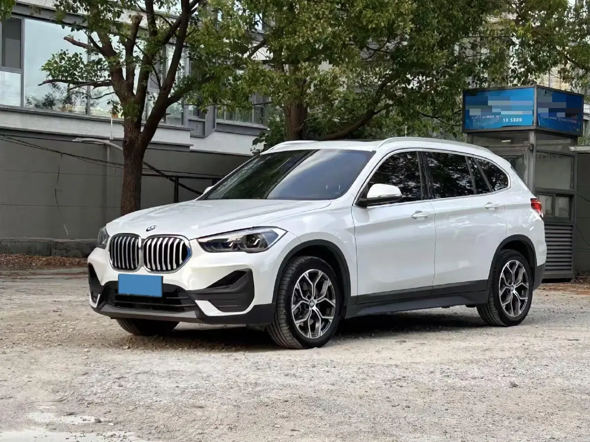 2021 BMW X1 2.0T 192HP L4 7DCT