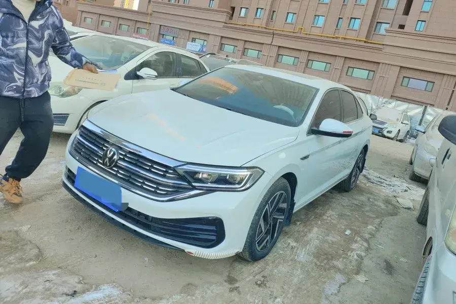 2024 Volkswagen Sagitar 1.5T 160HP L4 7DCT