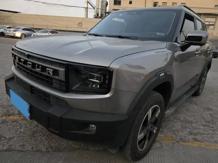 2025 Jetour Traveller 1.5T 184HP L4 7DCT