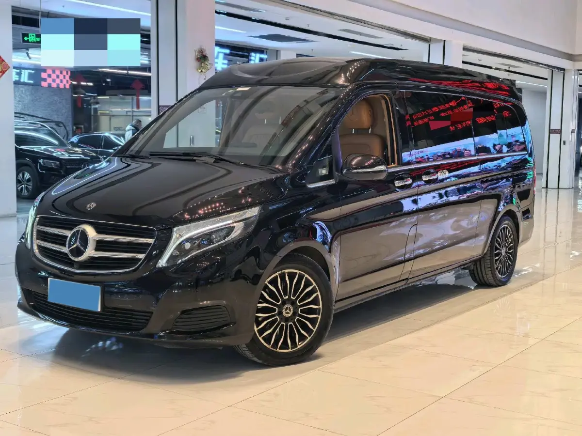 2018 Mercedes-Benz V Class 2.0T 211HP L4 7AT