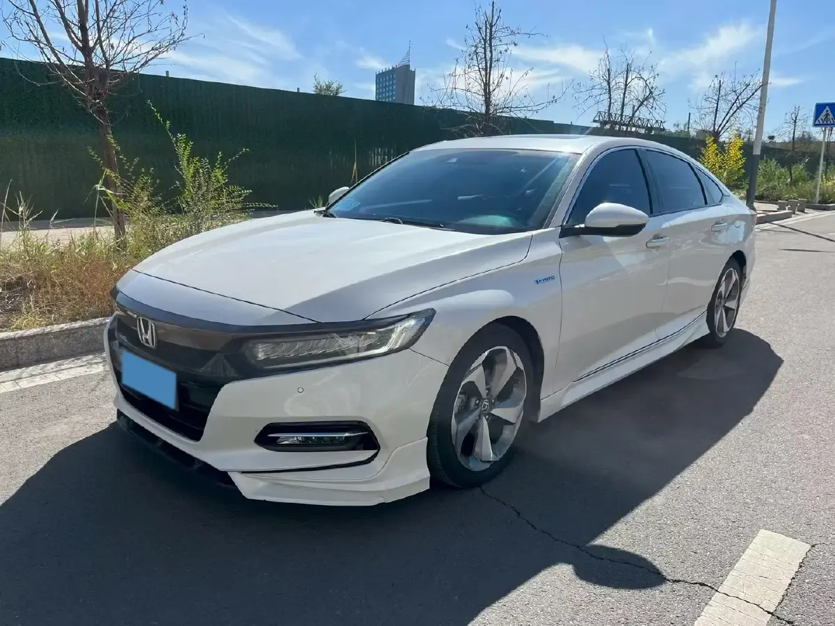 2021 Honda Accord 2.0L 146HP L4 E-CVT Hybrid