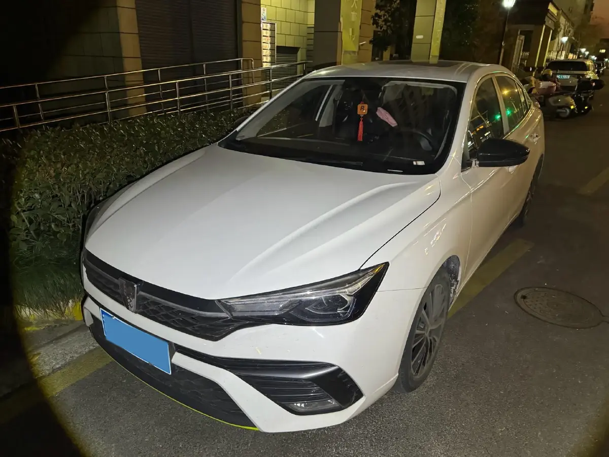 2021 Roewe i5 1.5L 120HP L4 5MT
