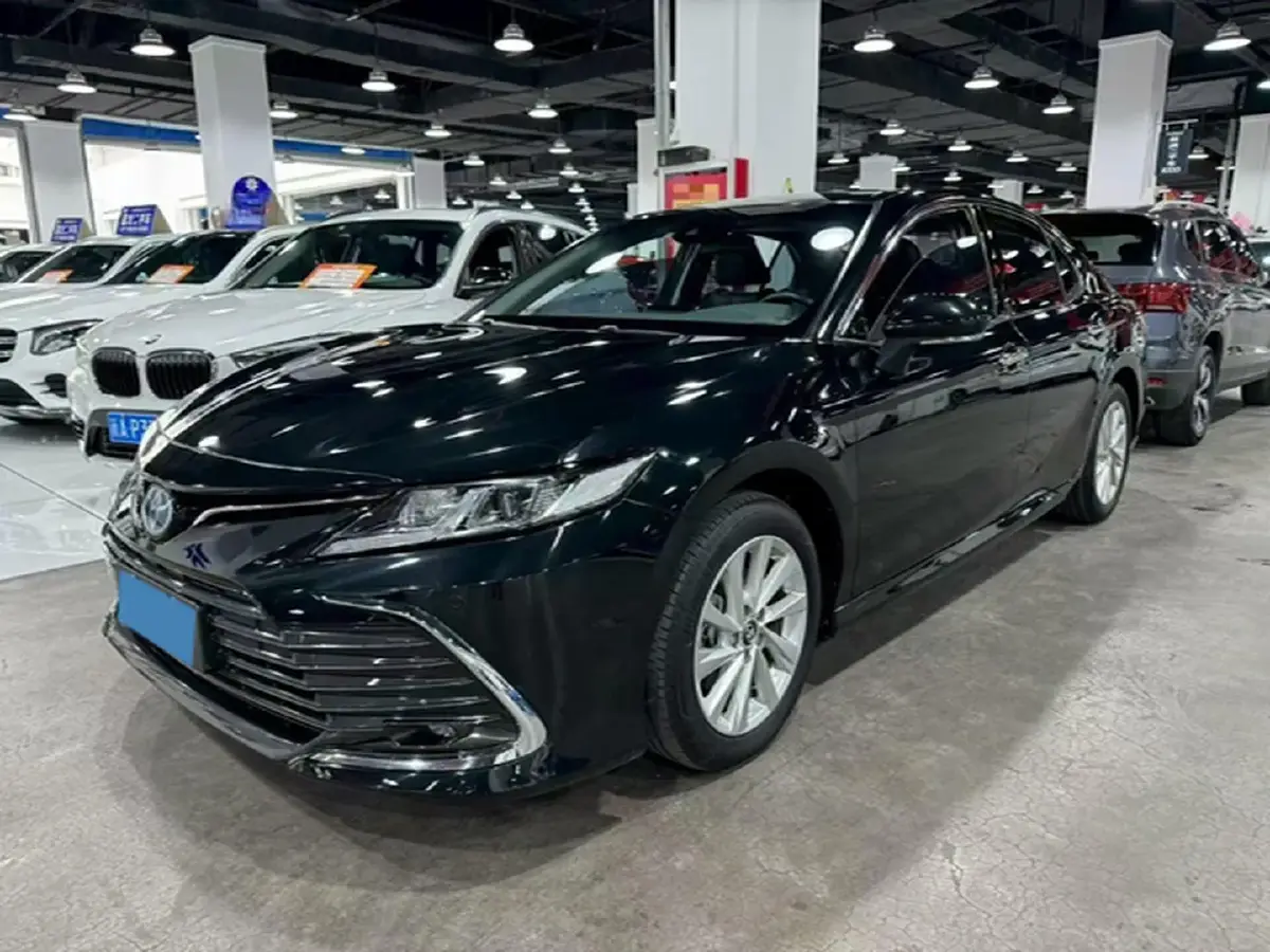 2023 Toyota Camry 2.5L 178HP L4 E-CVT Hybrid