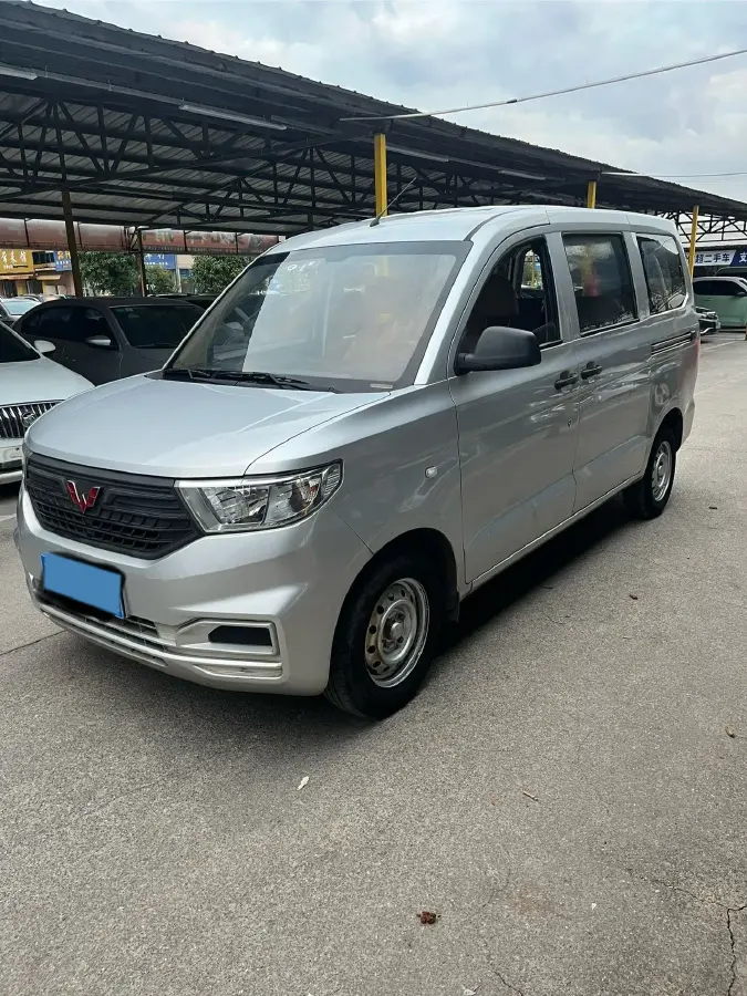 2021 WuLing RongGuang Mini Truck 1.2L 76HP L4 5MT