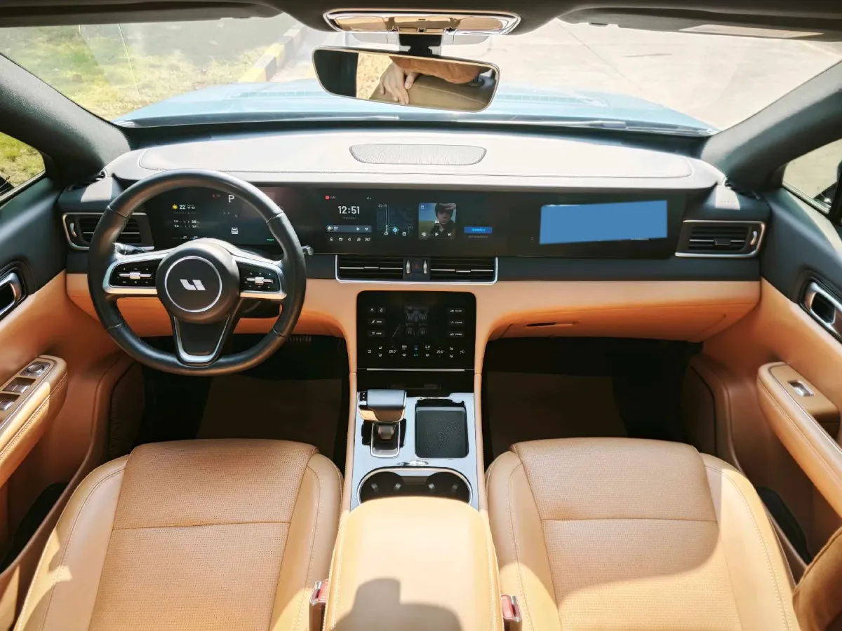 2021 Li ONE Range Extended 131HP REEV 40.5KWH,autocango,china used car exporter,china ev exporter,chinese used car exporter,chinese used ev exporter