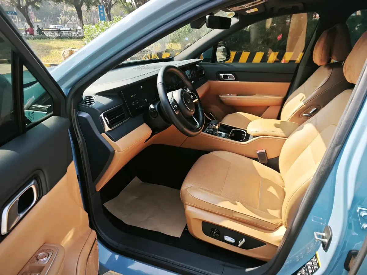 2021 Li ONE Range Extended 131HP REEV 40.5KWH,autocango,china used car exporter,china ev exporter,chinese used car exporter,chinese used ev exporter