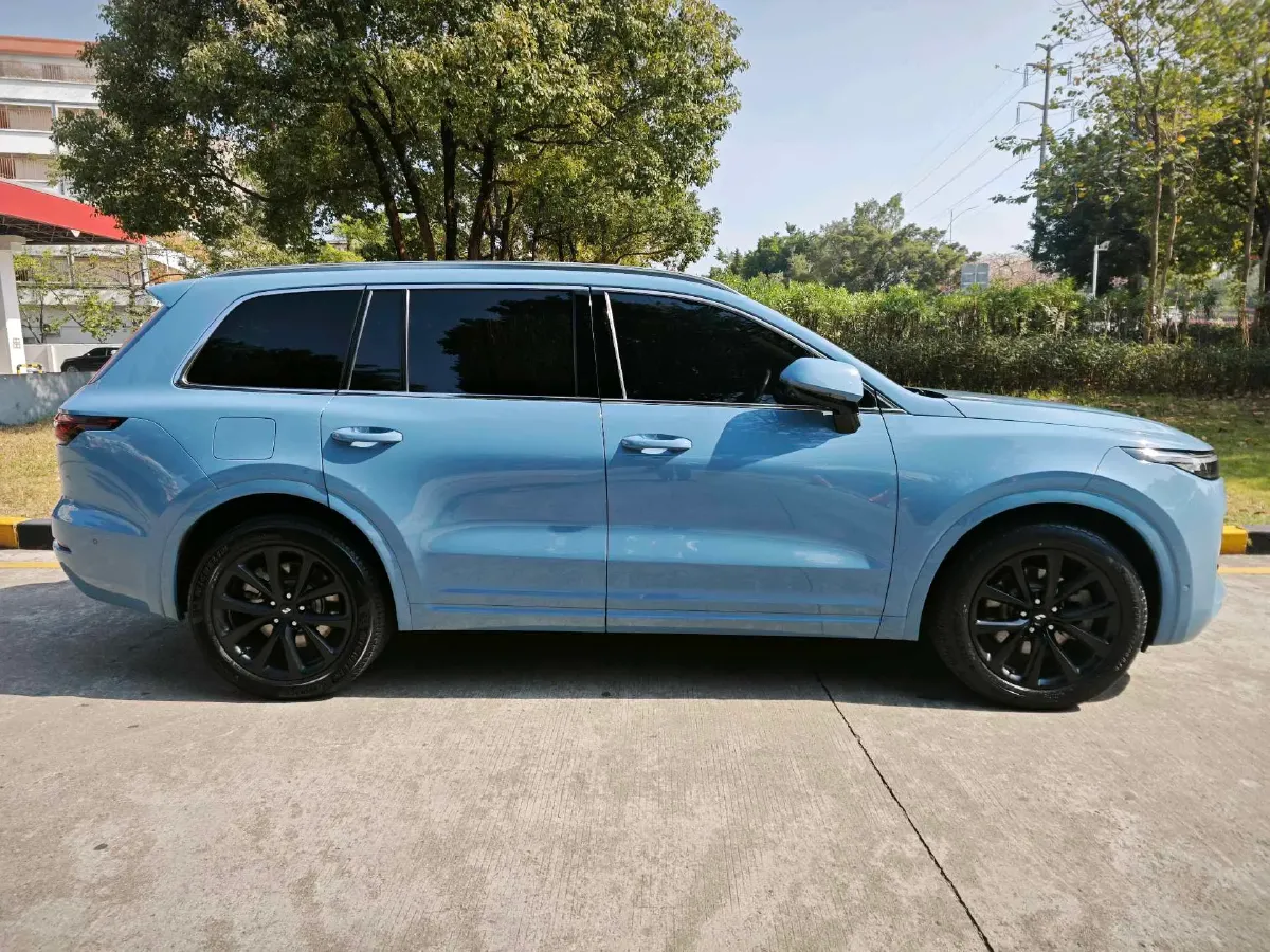 2021 Li ONE Range Extended 131HP REEV 40.5KWH,autocango,china used car exporter,china ev exporter,chinese used car exporter,chinese used ev exporter