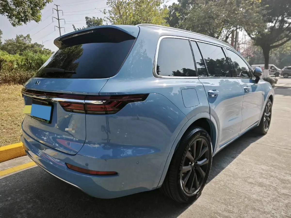2021 Li ONE Range Extended 131HP REEV 40.5KWH,autocango,china used car exporter,china ev exporter,chinese used car exporter,chinese used ev exporter
