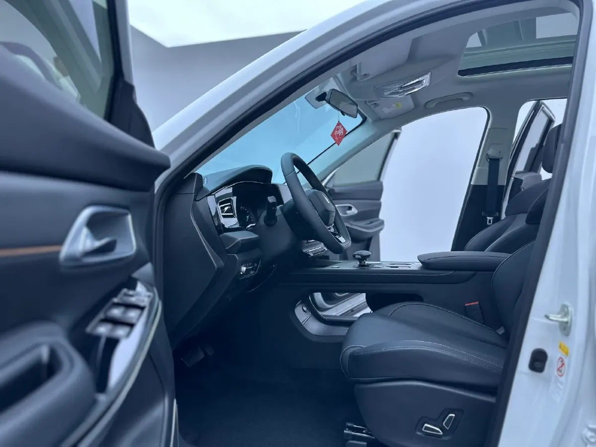 2024 ChangAn X7 PLUS 1.5T 188HP L4 7DCT,autocango,china used car exporter,china ev exporter,chinese used car exporter,chinese used ev exporter