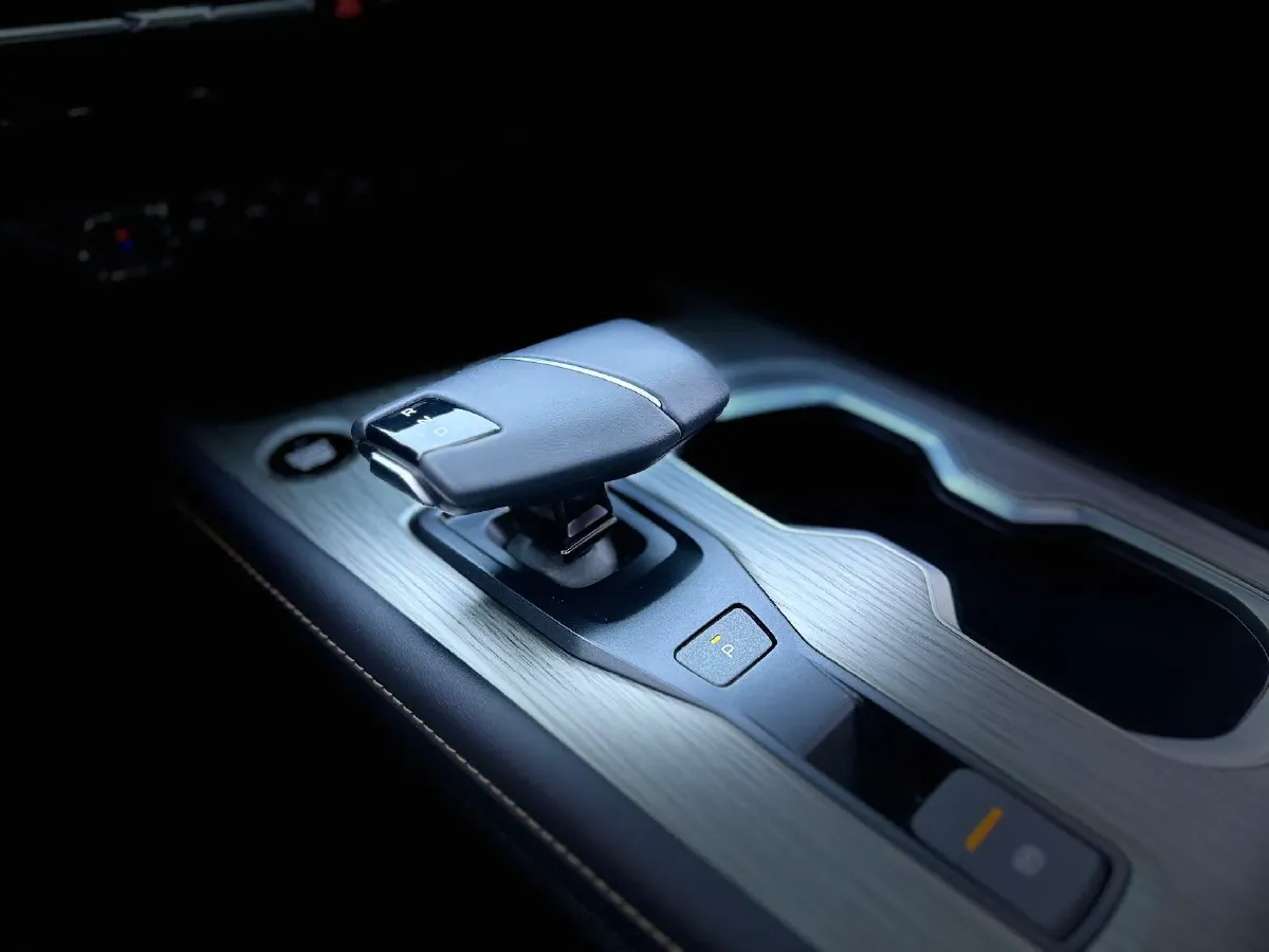 2024 ChangAn X7 PLUS 1.5T 188HP L4 7DCT,autocango,china used car exporter,china ev exporter,chinese used car exporter,chinese used ev exporter