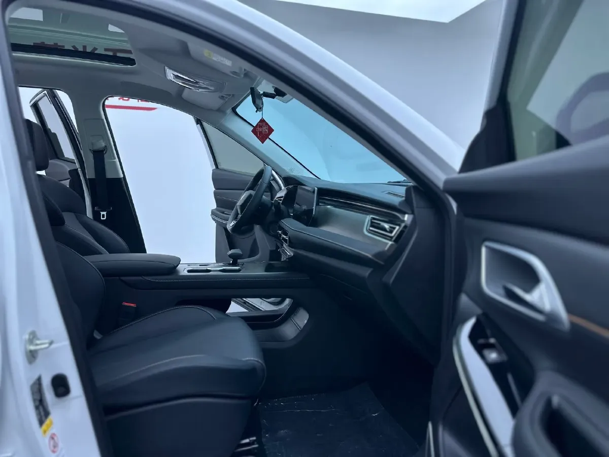 2024 ChangAn X7 PLUS 1.5T 188HP L4 7DCT,autocango,china used car exporter,china ev exporter,chinese used car exporter,chinese used ev exporter