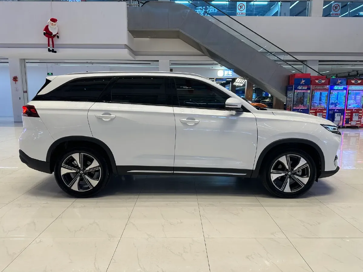 2024 ChangAn X7 PLUS 1.5T 188HP L4 7DCT,autocango,china used car exporter,china ev exporter,chinese used car exporter,chinese used ev exporter