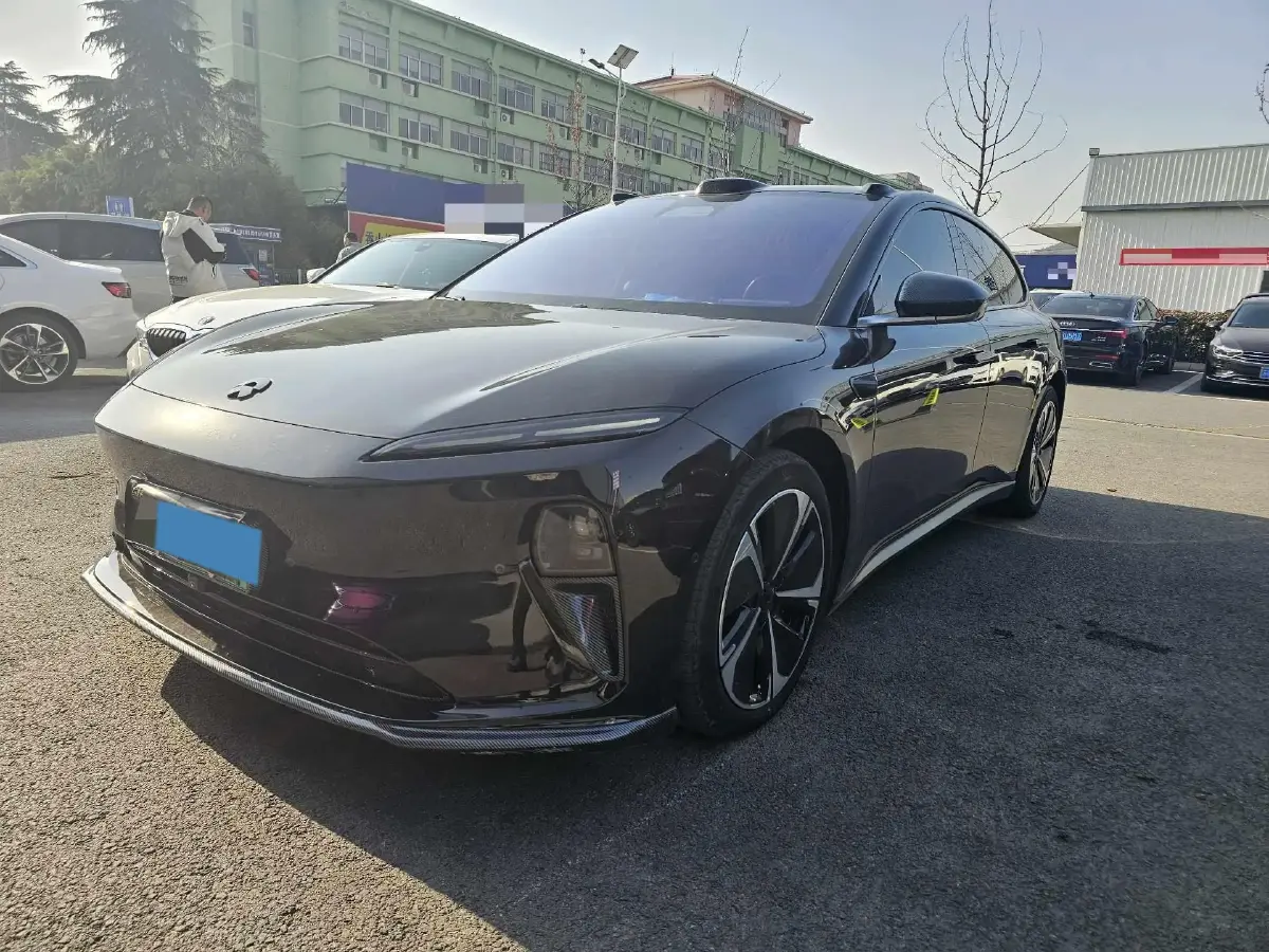 2024 NIO ET5T BEV 75KWH