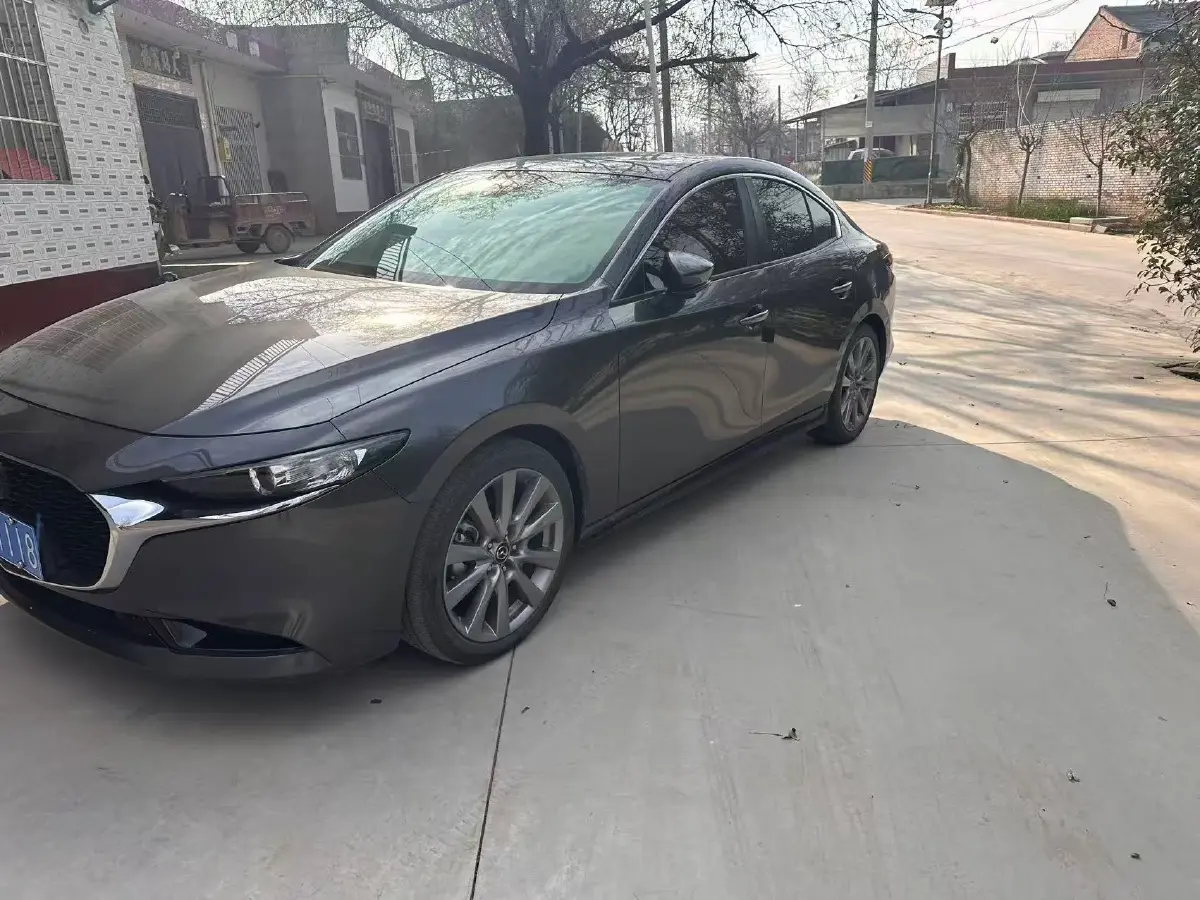 2020 Mazda 3 Axela 2.0L 158HP L4 6AT
