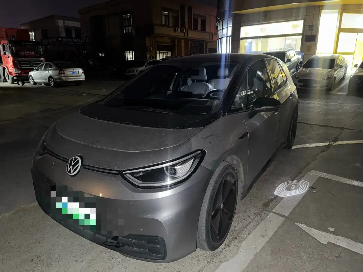 2023 Volkswagen ID.3 BEV 52.8KWH