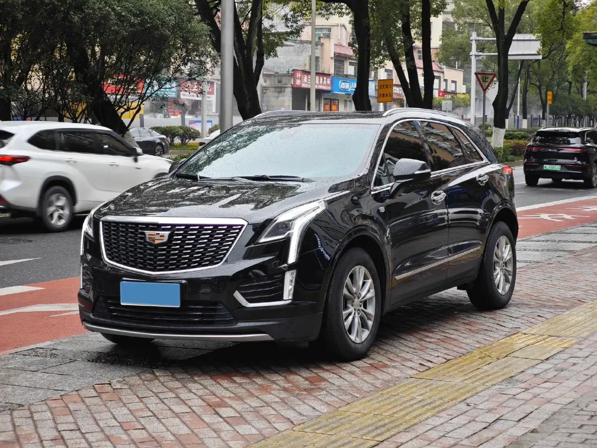 2021 Cadillac XT5 2.0T 237HP L4 9AT