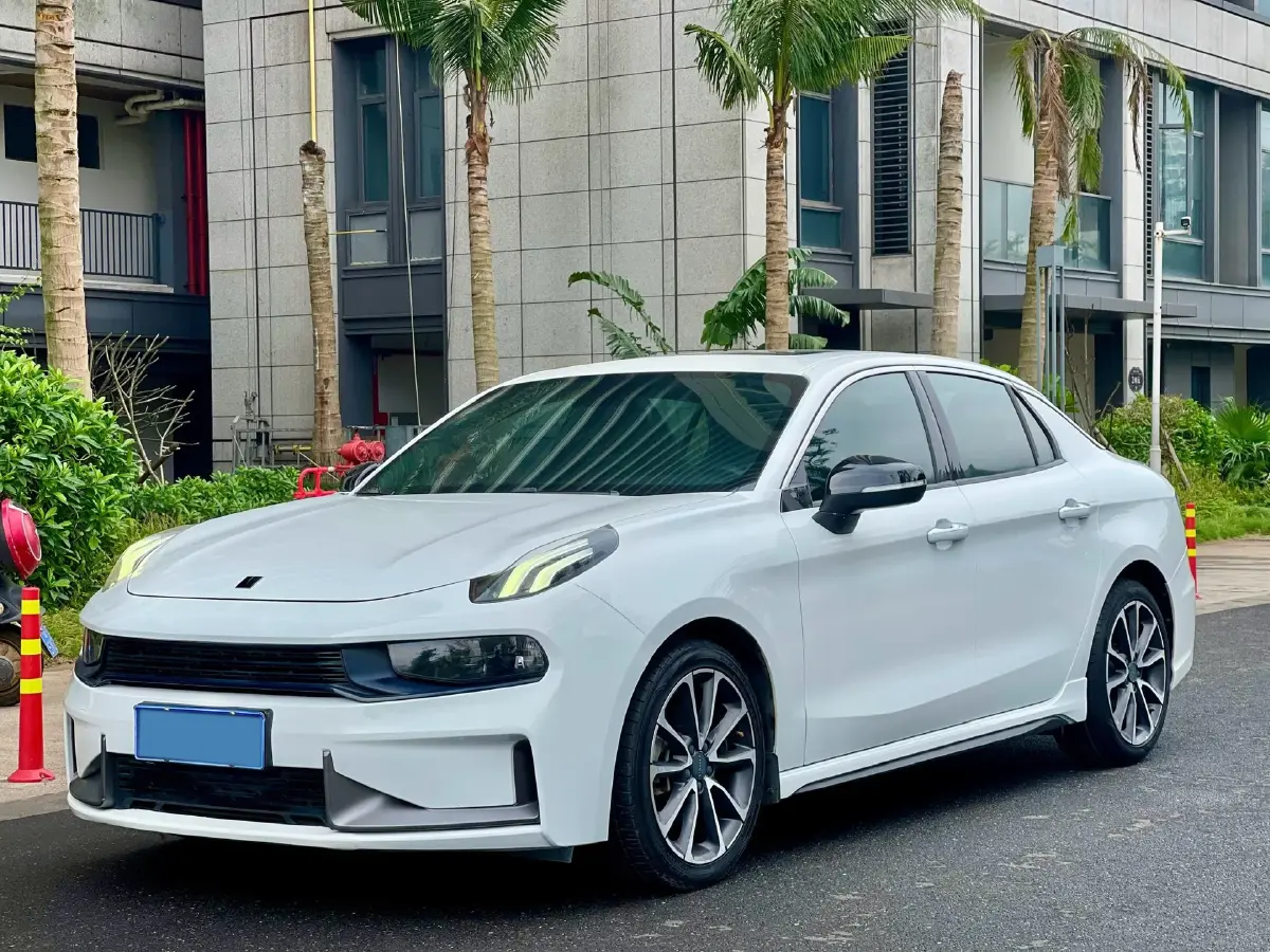 2019 Qoros 5 1.6T 197HP L4 7DCT