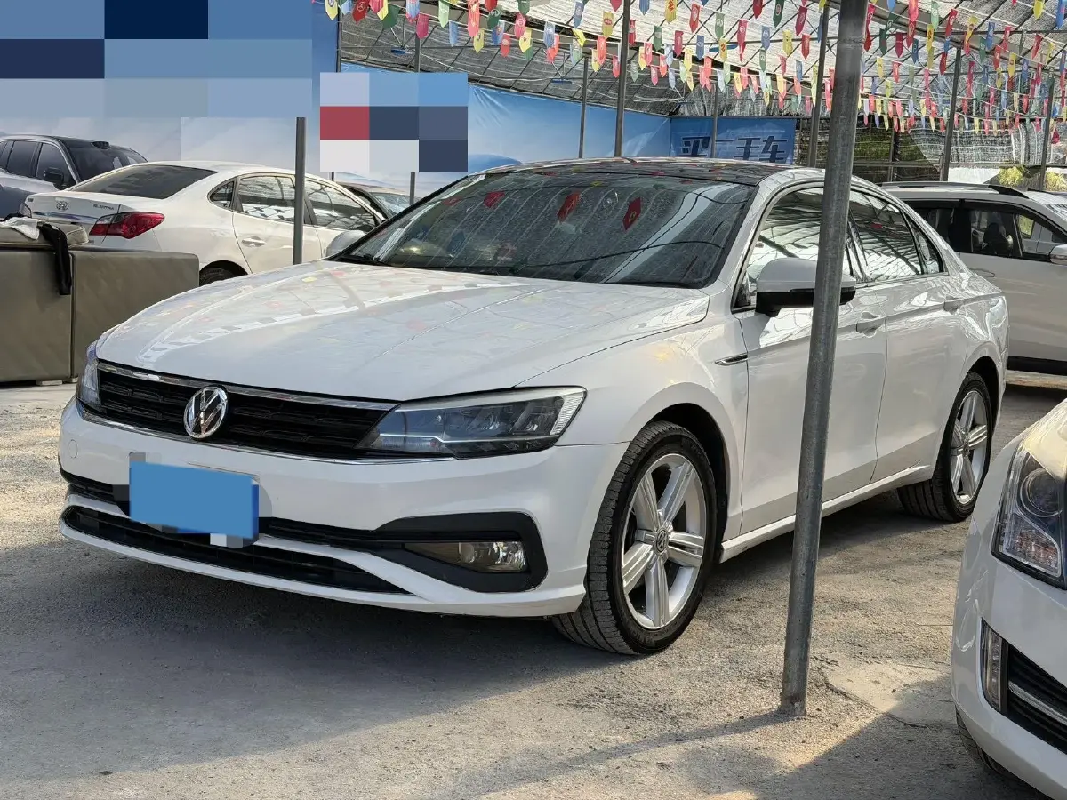 2019 Volkswagen T-Cross 1.4T 150HP L4 7DCT