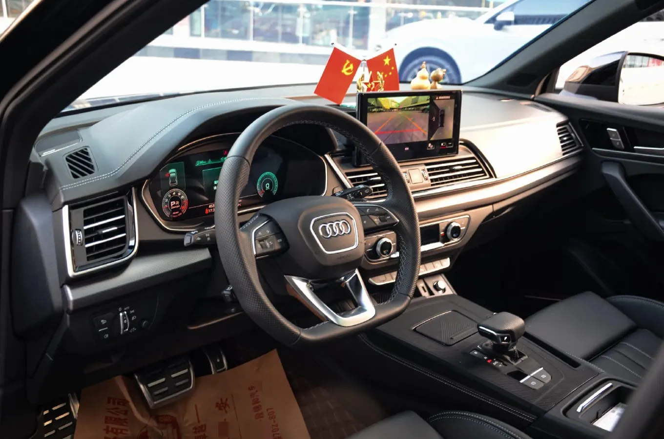 2025 Audi Q5L 2.0T 245HP L4 7DCT,autocango,china used car exporter,china ev exporter,chinese used car exporter,chinese used ev exporter